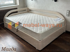 Односпальная кровать углом в комнату подростка «Магда»